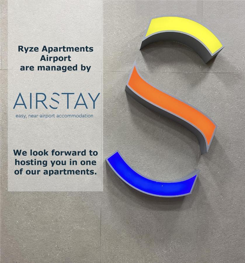 Ryze Apartments Airport By Airstay Loútsa Exterior foto
